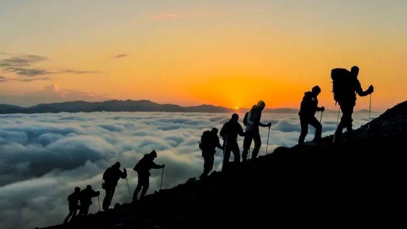 Mount Rinjani trekking, Rinjani trekking Lombok, Mount Rinjani hike, Rinjani summit trek, Rinjani crater rim trekking, Segara Anak Lake Rinjani, Rinjani trekking tour, Best Rinjani trekking, Rinjani trekking package, Rinjani trekking adventure, Rinjani sunrise hike, Rinjani trekking guide, Rinjani volcano trek, Mount Rinjani national park, Rinjani summit Lombok, Rinjani hike Segara Anak, Mount Rinjani crater rim, Best hike in Lombok, Rinjani trekking route, Mount Rinjani summit hike, Rinjani expedition Lombok, Rinjani hiking trail, Rinjani adventure Lombok, Rinjani trekking lake view, Mount Rinjani popular trek, Lombok trekking packages, Rinjani camping tour, Rinjani trekking scenery, Rinjani crater view, Rinjani trekking with guide, Rinjani private trekking tour, Rinjani budget trekking, Rinjani trekking for beginners, Mount Rinjani famous hike, Rinjani trekking summit view.