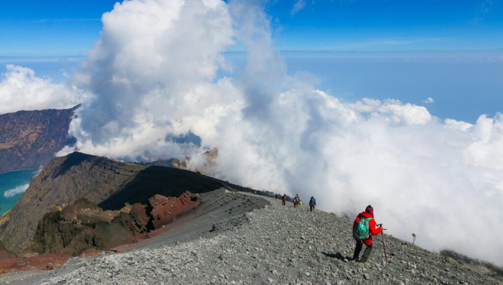 Mount Rinjani Trekking Guide