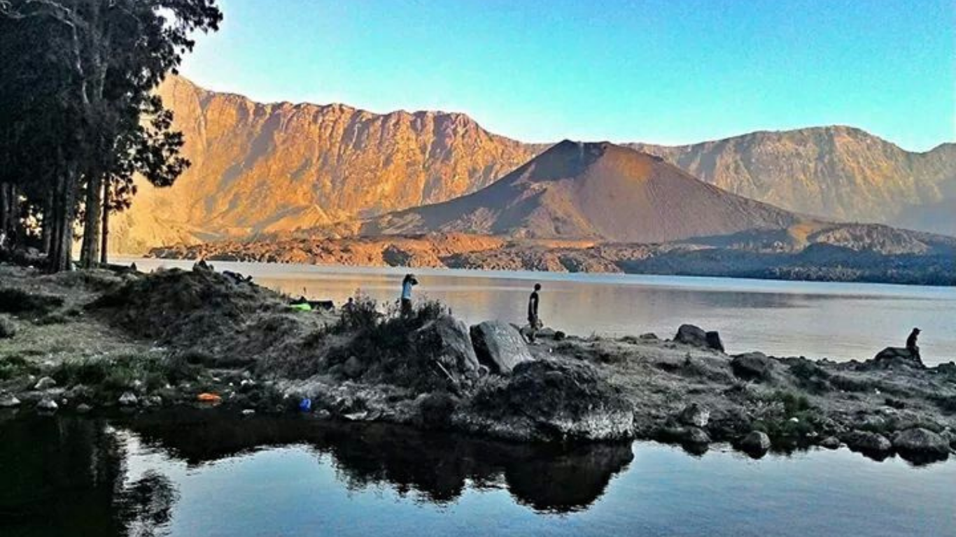 Mount Rinjani trekking, Rinjani trekking Lombok, Mount Rinjani hike, Rinjani summit trek, Rinjani crater rim trekking, Segara Anak Lake Rinjani, Rinjani trekking tour, Best Rinjani trekking, Rinjani trekking package, Rinjani trekking adventure, Rinjani sunrise hike, Rinjani trekking guide, Rinjani volcano trek, Mount Rinjani national park, Rinjani summit Lombok, Rinjani hike Segara Anak, Mount Rinjani crater rim, Best hike in Lombok, Rinjani trekking route, Mount Rinjani summit hike, Rinjani expedition Lombok, Rinjani hiking trail, Rinjani adventure Lombok, Rinjani trekking lake view, Mount Rinjani popular trek, Lombok trekking packages, Rinjani camping tour, Rinjani trekking scenery, Rinjani crater view, Rinjani trekking with guide, Rinjani private trekking tour, Rinjani budget trekking, Rinjani trekking for beginners, Mount Rinjani famous hike, Rinjani trekking summit view.
