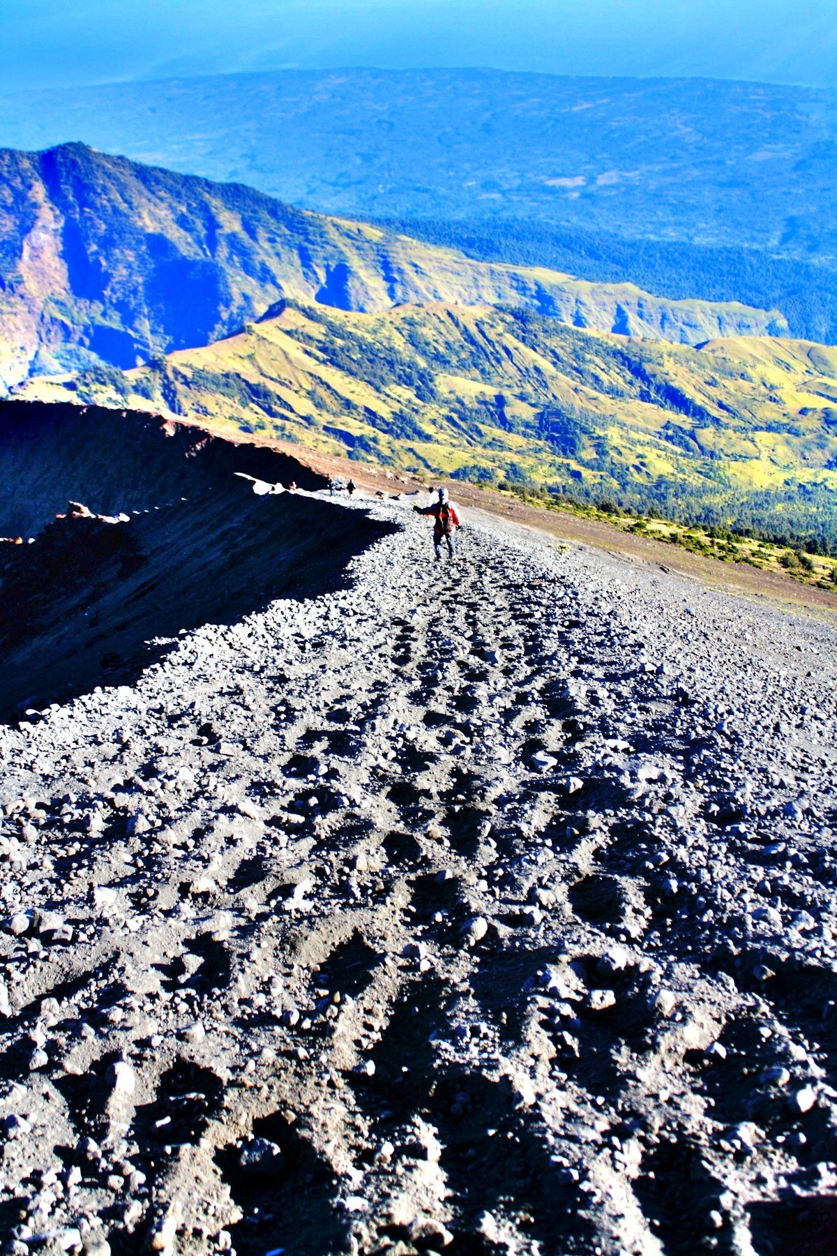2 DAYS 1 NIGHTS RINJANI TREKKING SUMMIT