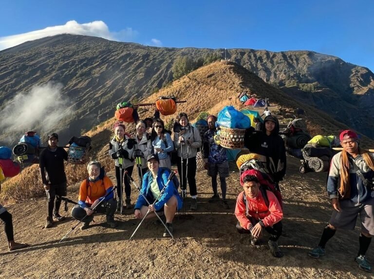 Mount Rinjani Trekking Guide